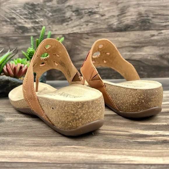 NIB Josef Seibel Natalya 09 Floral Leather Wedge Thong Sandal Cognac Combi - Picture 8 of 15